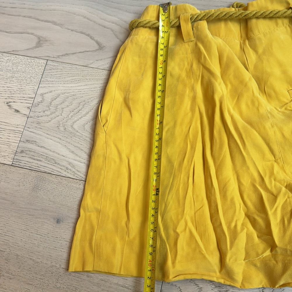 Mango Shorts - Picture 7 of 7